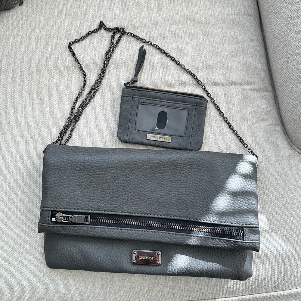 Nine West shoulder/clutch bad and change purse